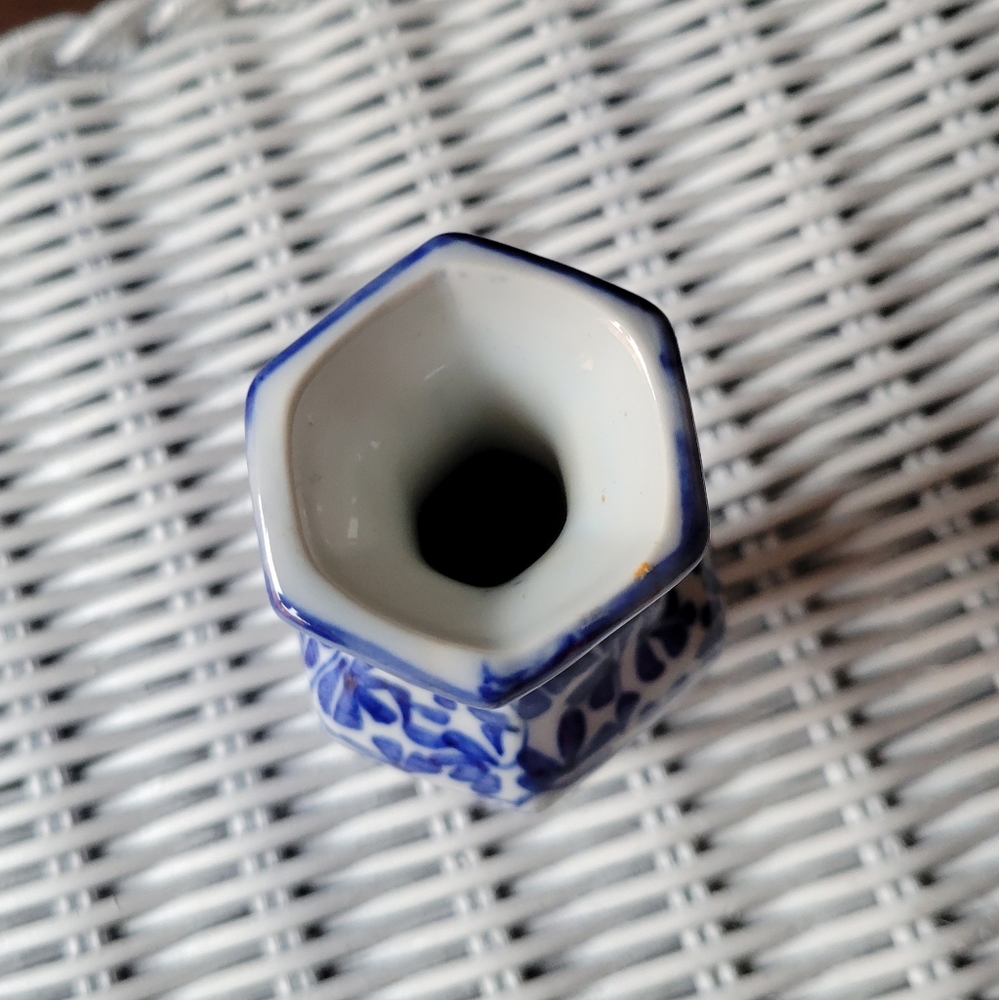 Small Blue vase - Picture 7 of 9